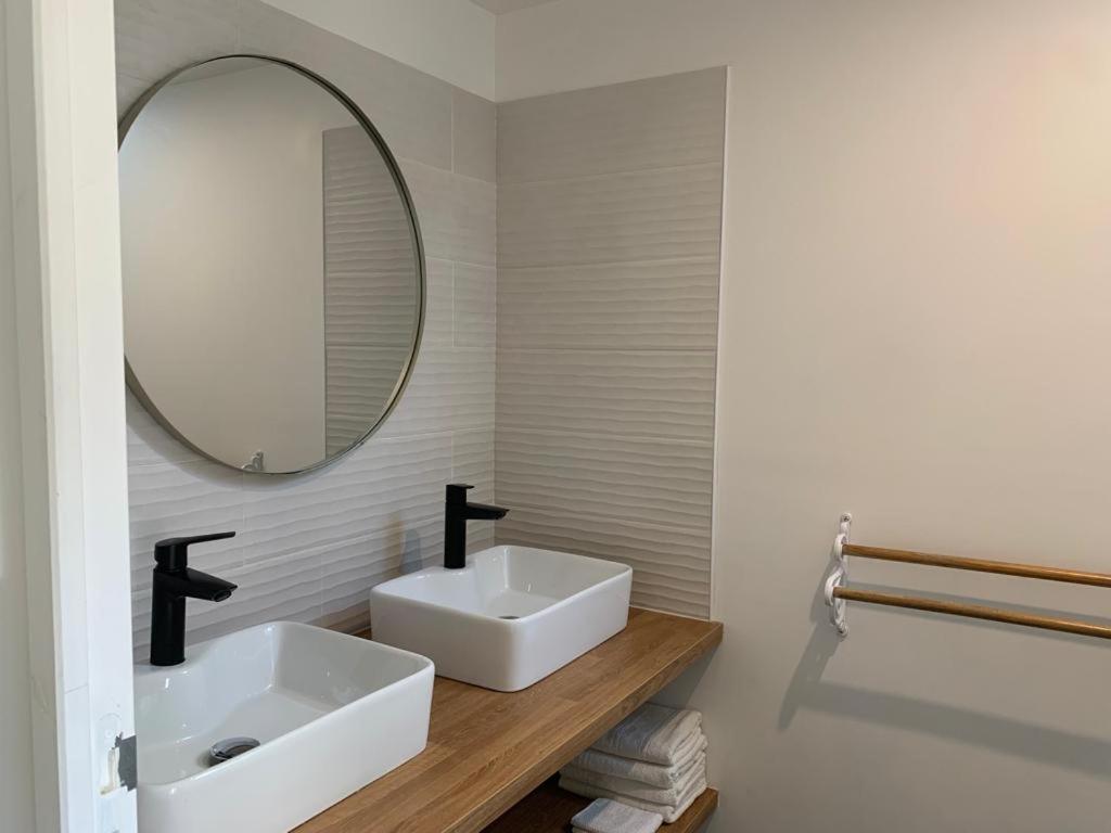 Gite 3 Chambres En Bord De Rance La Ville-es-Nonais Екстер'єр фото